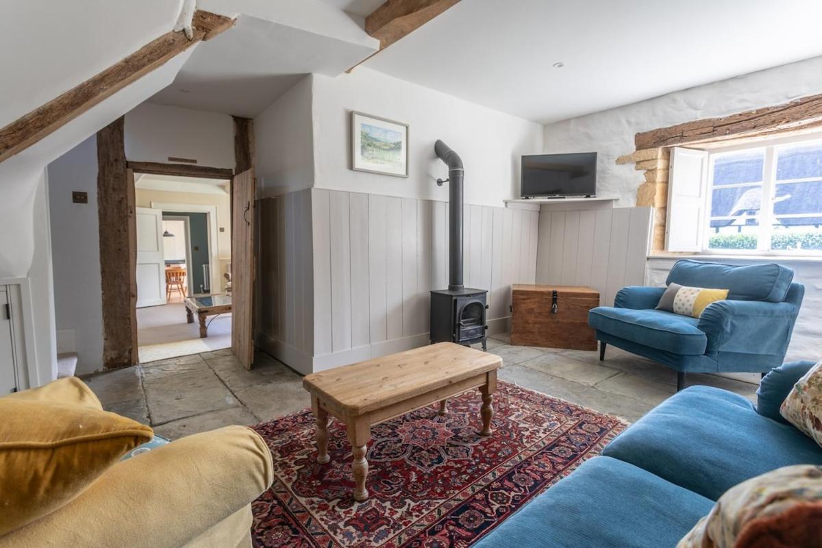 Beautiful Cotswold Farmhouse With Hot Tub Manchester Buitenkant foto