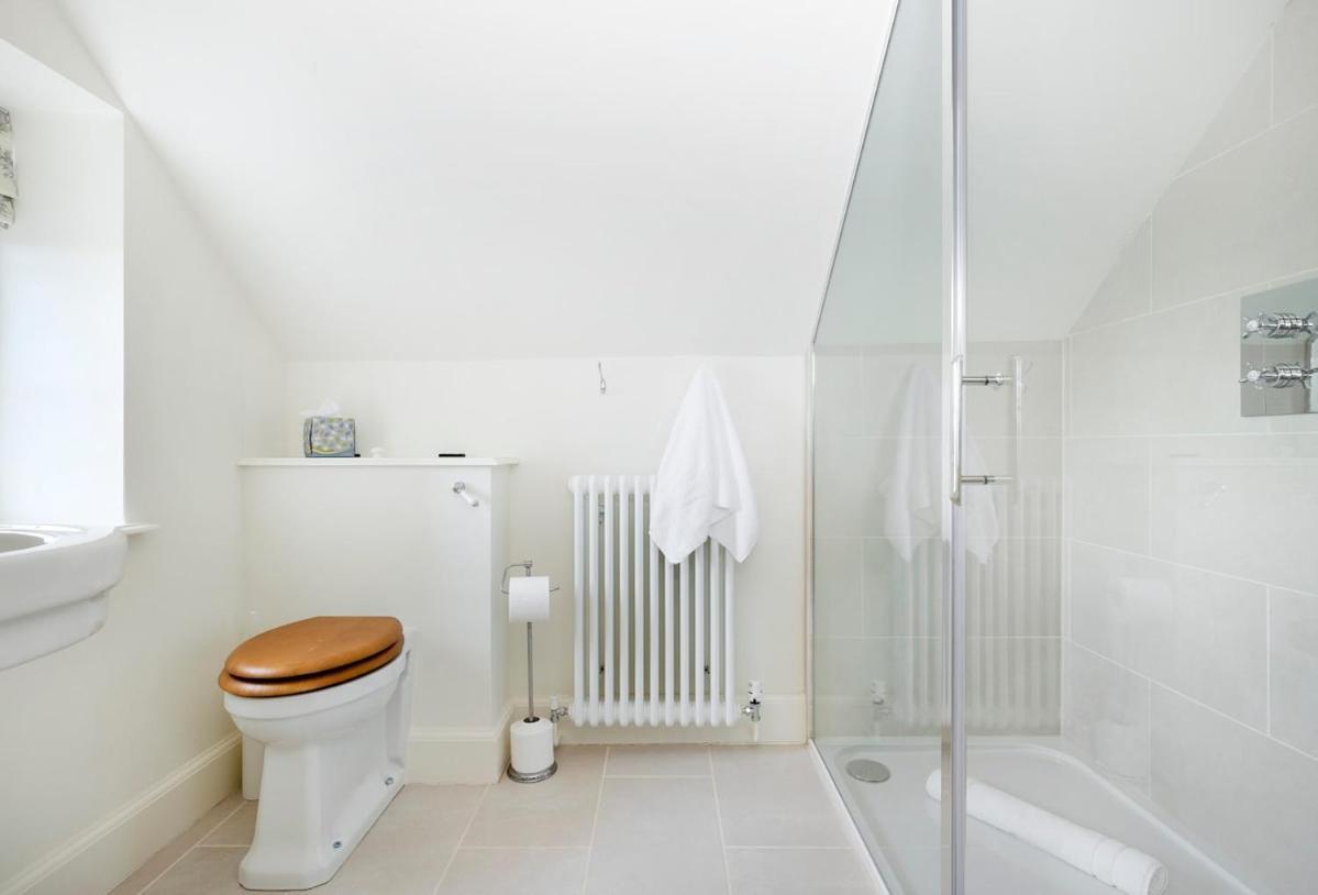 Beautiful Cotswold Farmhouse With Hot Tub Manchester Buitenkant foto